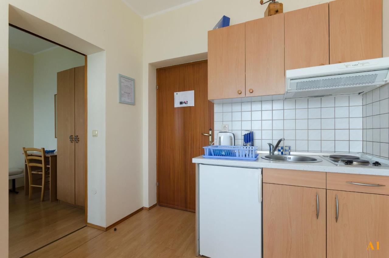 Apartments And Room Drazen Novi Vinodolski Eksteriør bilde